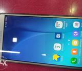 Samsung J7 2015 2gb Ram 16gb internal.. With