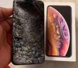 Xs 64gb with box n charger display broken need to
