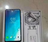 Vivo v9 4GB ram 64 GB card 2 month